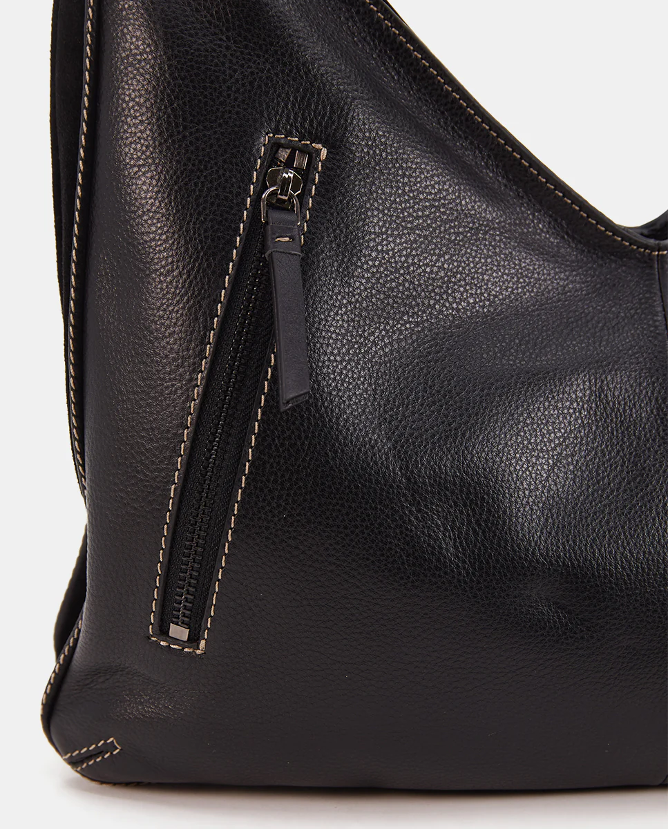 Bolso de hombro en piel negra - Imagen 7
