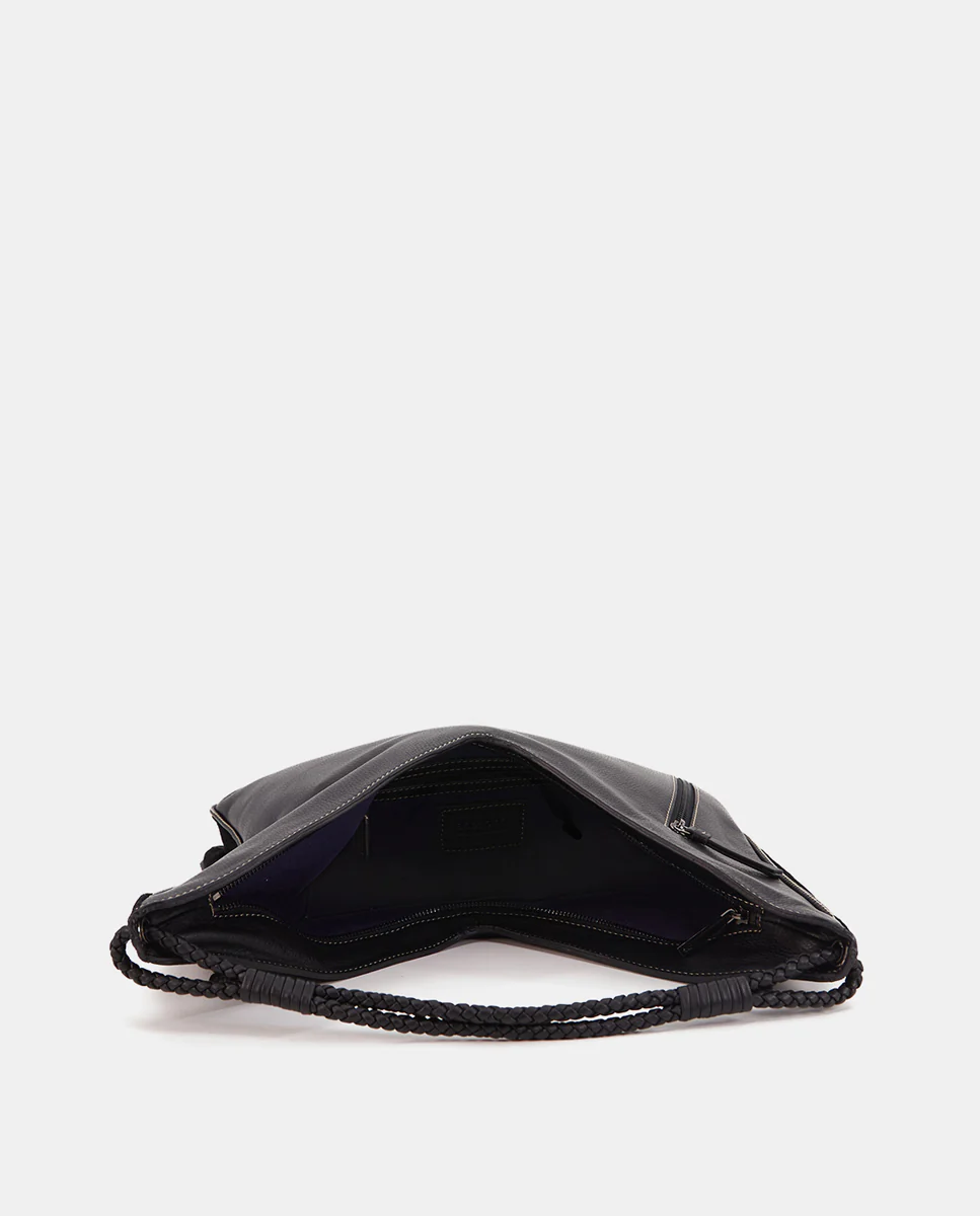 Bolso de hombro en piel negra - Imagen 6