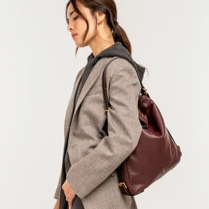 Bolso multifucional en piel burdeos